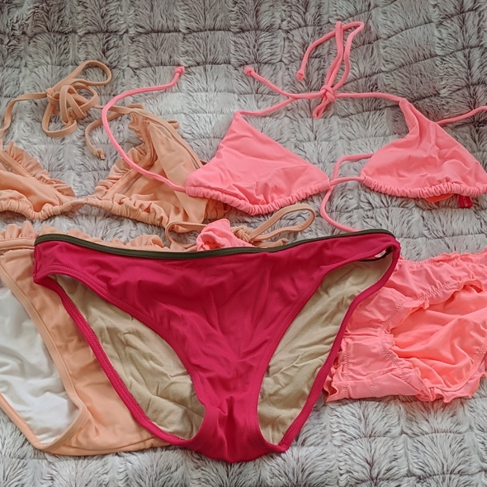 *Sale!!* NWT Two pairs of VS bikinis (w/ gift)